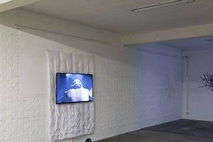 Richard Blaško, Dutina, 2025. Video installation, exhibition view